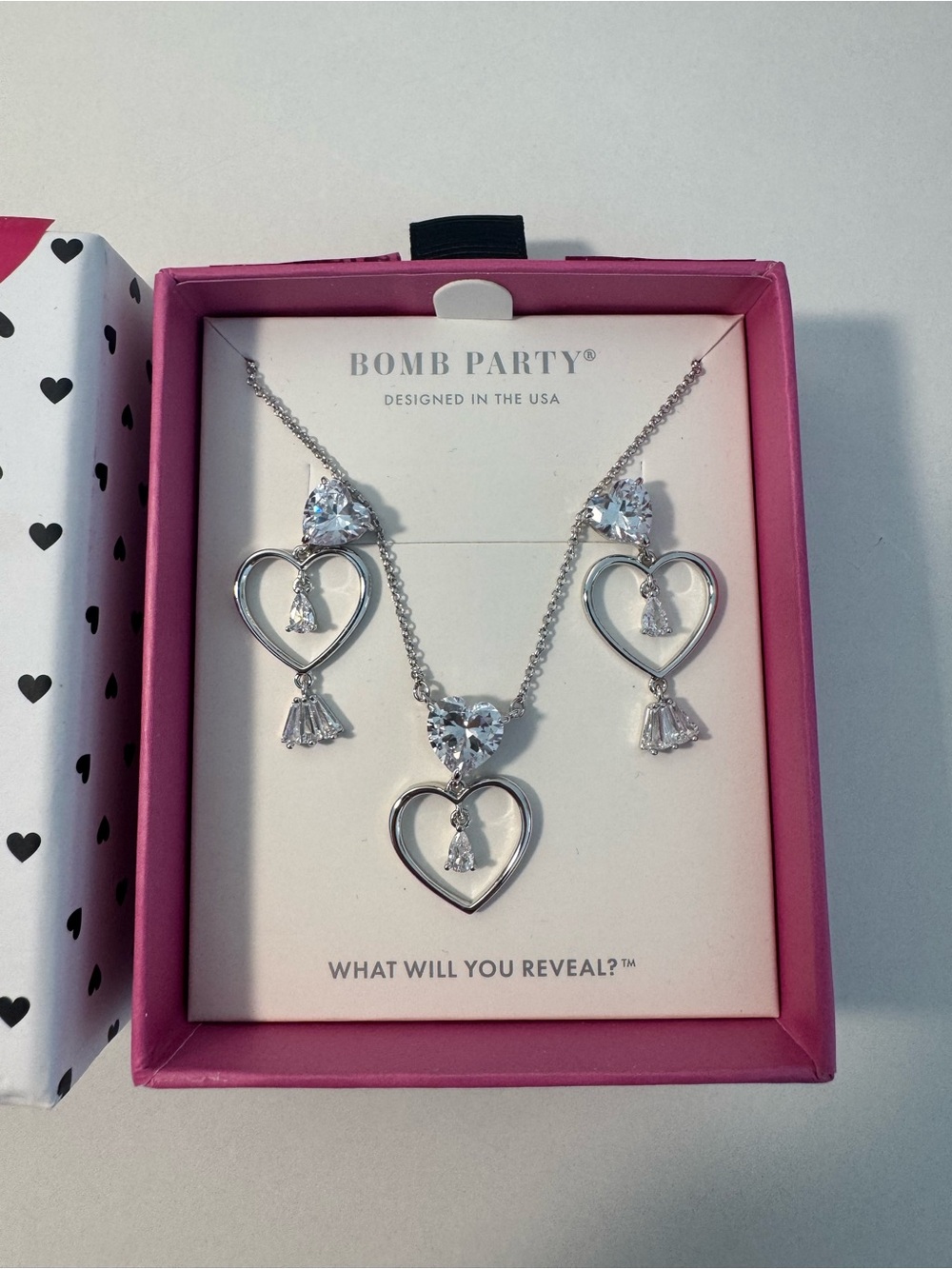 Bomb Party Heart Necklace and Earring Set